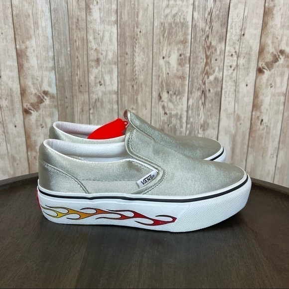 Vans Classic Slip-On Sidewall Flame Platform Sneaker Size 13.5 Girls - Picture 4 of 11